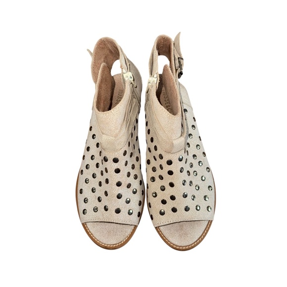 Anthropologie Musse & Cloud Ailike Leather Studded Peep Toe Booties Womens 7 - Picture 3 of 6